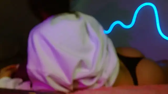 AlessiaVal  online show from March 28, 2026, 12:50 pm