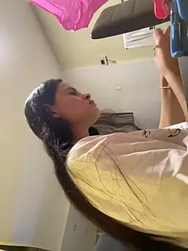 HannaRhodes online show from January 11, 2026, 3:02 am