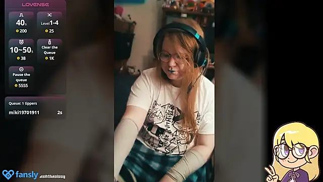 Snapshot of AshThaSissy chatting on December 19, 2024, 1:18 pm AshThaSissy online show from December 19, 2024, 1:18 pm