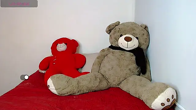 Snapshot of SamanthaaSmitt chatting on January 9, 2025, 6:36 pm SamanthaaSmitt online show from January 9, 2025, 6:36 pm