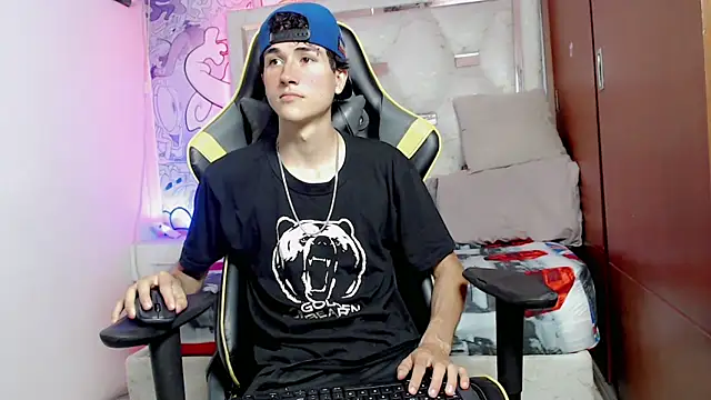 johnny cagee online show from October 16, 2025, 4:21 am