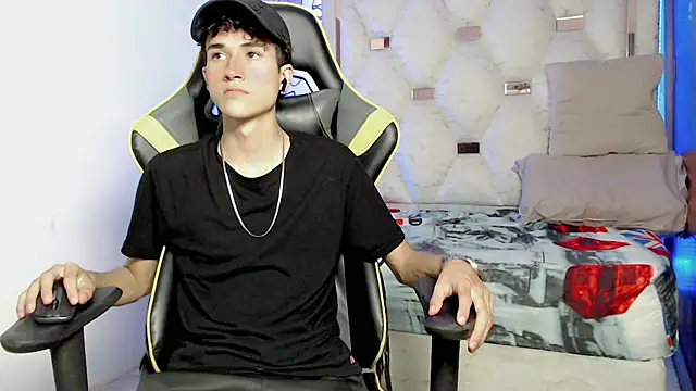 johnny cagee online show from September 21, 2025, 4:06 am