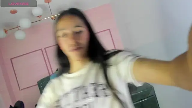 stephania t online show from March 22, 2025, 10:49 am