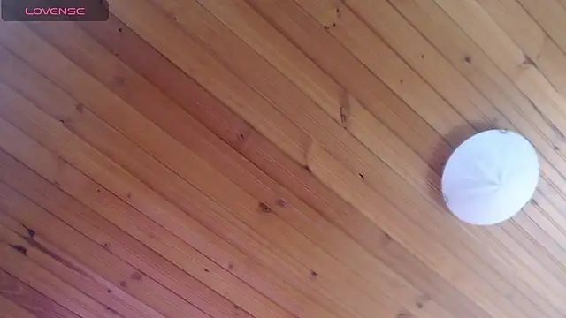 julz 03 online show from November 12, 2025, 11:47 am