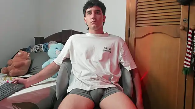 leo030809 online show from June 26, 2026, 12:49 am
