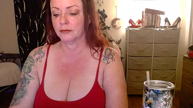Nikkimastersgirl1091 online show from March 12, 2026, 5:06 pm