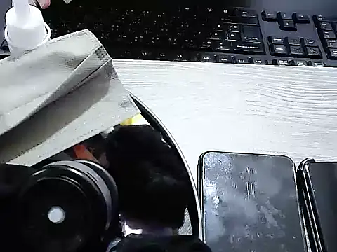 Snapshot of yourz_tw chatting on March 25, 2026, 5:45 pm yourz tw online show from March 25, 2026, 5:45 pm