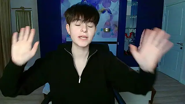 EmiliaYours online show from March 2, 2025, 1:09 pm