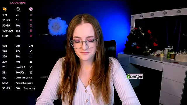 Snapshot of luna_berryy chatting on February 18, 2025, 11:30 pm luna berryy online show from February 18, 2025, 11:30 pm