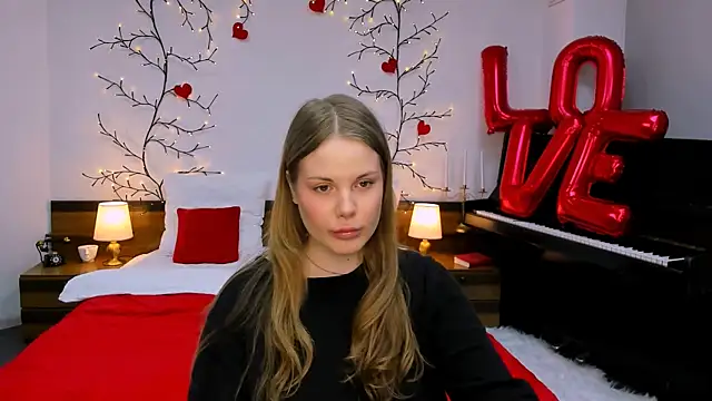 Snapshot of holy_kitty chatting on February 25, 2025, 6:14 am holy kitty online show from February 25, 2025, 6:14 am