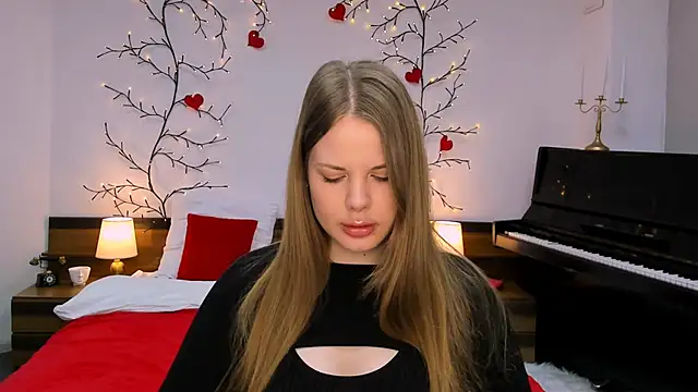 Snapshot of holy_kitty chatting on March 20, 2025, 6:08 am holy kitty online show from March 20, 2025, 6:08 am