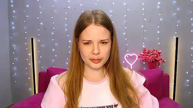 Snapshot of holy_kitty chatting on March 2, 2025, 8:03 pm holy kitty online show from March 2, 2025, 8:03 pm