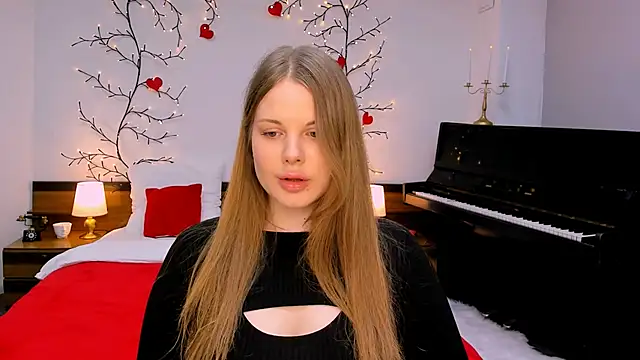 Snapshot of holy_kitty chatting on March 9, 2025, 8:10 pm holy kitty online show from March 9, 2025, 8:10 pm