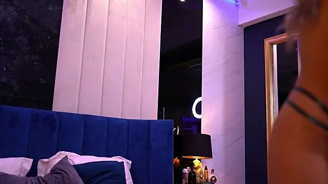 Snapshot of Candy_Ivy chatting on March 20, 2025, 4:40 am Candy Ivy online show from March 20, 2025, 4:40 am