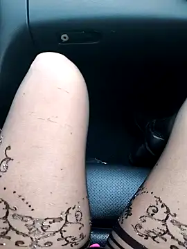 Snapshot of Secret_couple_ chatting on January 15, 2025, 3:29 pm Secret couple  online show from January 15, 2025, 3:29 pm