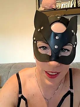 Snapshot of Secret_couple_ chatting on October 29, 2025, 3:22 pm Secret couple  online show from October 29, 2025, 3:22 pm