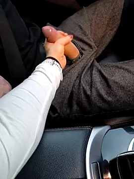 Snapshot of Secret_couple_ chatting on February 27, 2025, 4:32 pm Secret couple  online show from February 27, 2025, 4:32 pm