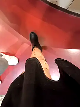 Snapshot of Secret_couple_ chatting on March 7, 2025, 5:28 pm Secret couple  online show from March 7, 2025, 5:28 pm