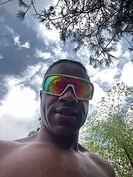 Snapshot of ElNegroRony chatting on February 7, 2025, 3:52 pm ElNegroRony online show from February 7, 2025, 3:52 pm