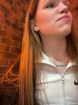 KitteCat online show from March 4, 2025, 10:02 am