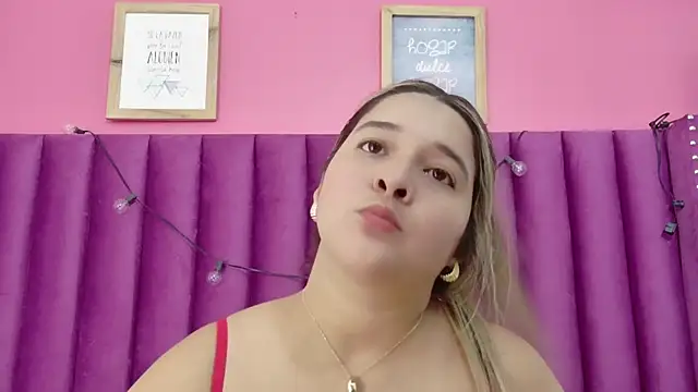 collegepawglovedaddy online show from December 4, 2025, 8:08 pm