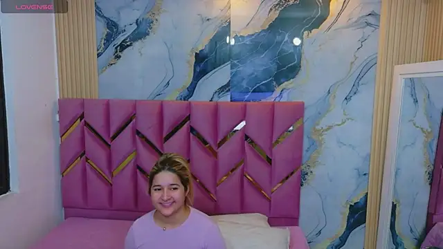 collegepawglovedaddy online show from April 13, 2026, 8:02 pm