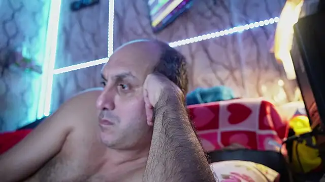 cameraman evenimente123 online show from December 3, 2025, 12:44 am