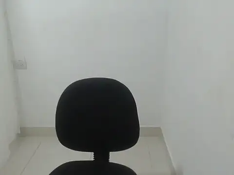 estefania224 online show from February 14, 2026, 2:23 am