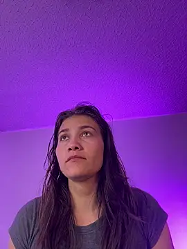 aurora divine online show from March 26, 2026, 7:01 pm