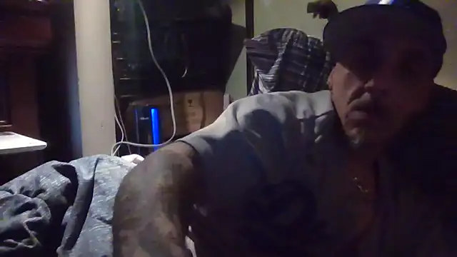 Snapshot of CandiedPompano chatting on September 28, 2025, 7:43 pm CandiedPompano online show from September 28, 2025, 7:43 pm