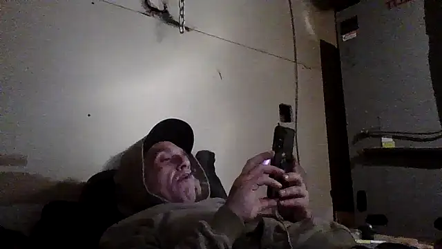 CandiedPompano online show from October 31, 2025, 5:53 pm