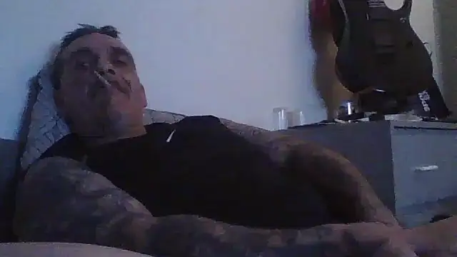 CandiedPompano online show from July 17, 2026, 4:43 am