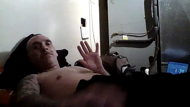 Snapshot of CandiedPompano chatting on October 20, 2025, 3:56 pm CandiedPompano online show from October 20, 2025, 3:56 pm