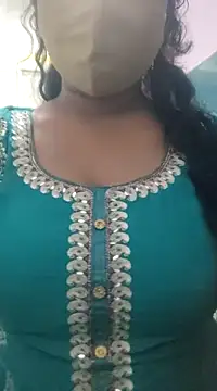 Snapshot of Dr_Chhaya chatting on February 26, 2025, 8:50 am Dr Chhaya online show from February 26, 2025, 8:50 am