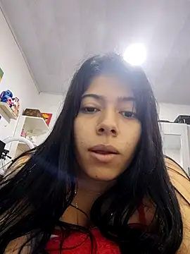 Snapshot of Caro_kitty- chatting on December 19, 2025, 3:03 pm Caro kitty- online show from December 19, 2025, 3:03 pm