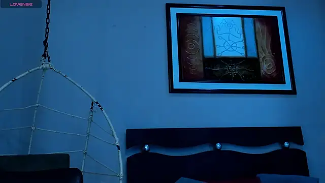 ebbafernandez  online show from November 26, 2025, 12:05 pm