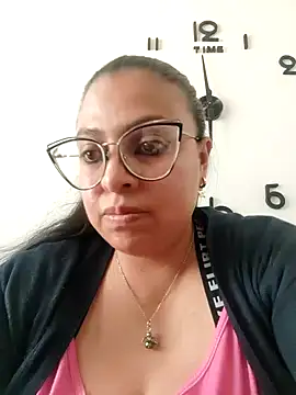 Dominique Montenegro online show from February 17, 2025, 7:01 pm