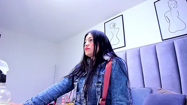 Laiia Page online show from December 16, 2025, 12:20 pm