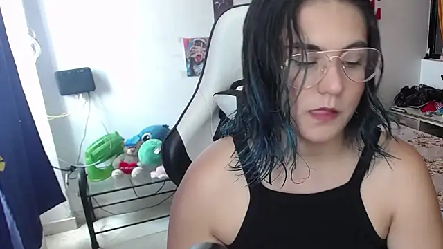 Snapshot of gigiqueen_18 chatting on November 4, 2025, 5:06 pm gigiqueen 18 online show from November 4, 2025, 5:06 pm