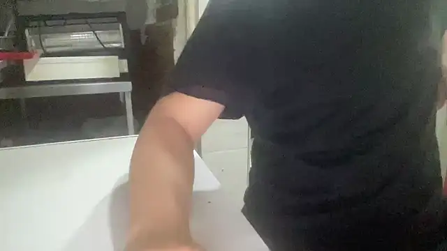 alarasissy online show from September 17, 2025, 7:05 pm