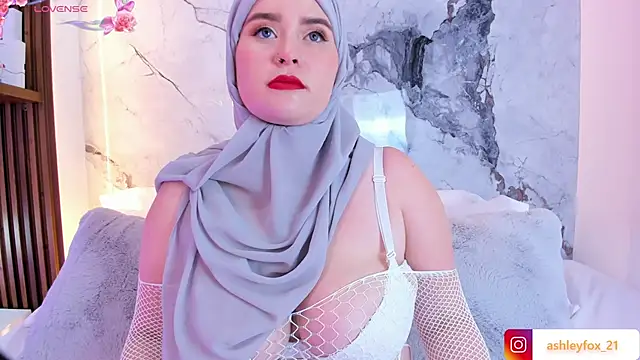 Snapshot of ashleyfox_01 chatting on March 19, 2025, 12:12 pm ashleyfox 01 online show from March 19, 2025, 12:12 pm