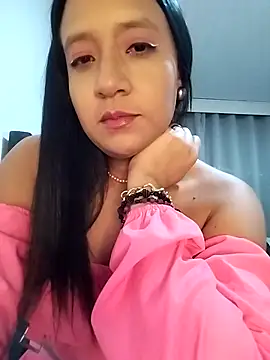 cami victoria online show from February 16, 2026, 6:28 pm