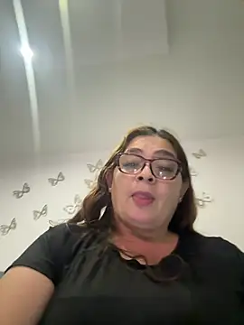 Snapshot of AntonellaAlondra4 chatting on February 8, 2026, 3:26 am AntonellaAlondra4 online show from February 8, 2026, 3:26 am