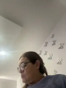 Snapshot of AntonellaAlondra4 chatting on February 26, 2026, 7:03 pm AntonellaAlondra4 online show from February 26, 2026, 7:03 pm