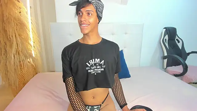 APRILL FOXX online show from April 11, 2026, 9:29 pm