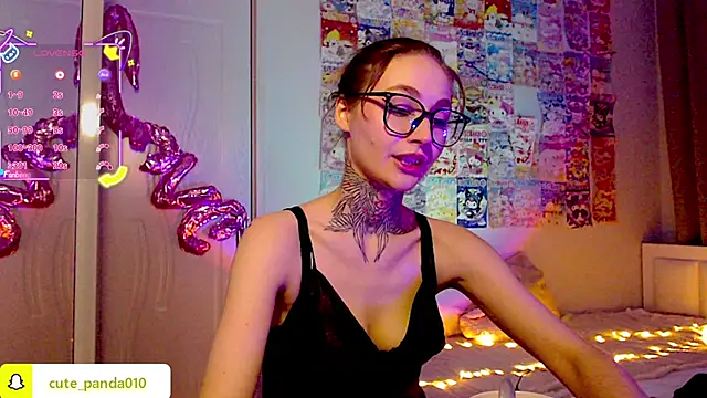 Snapshot of Milky_way_UwU chatting on February 22, 2026, 1:19 am Milky way UwU online show from February 22, 2026, 1:19 am