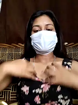 Snapshot of its_sophiaa chatting on January 21, 2025, 1:43 pm its sophiaa online show from January 21, 2025, 1:43 pm