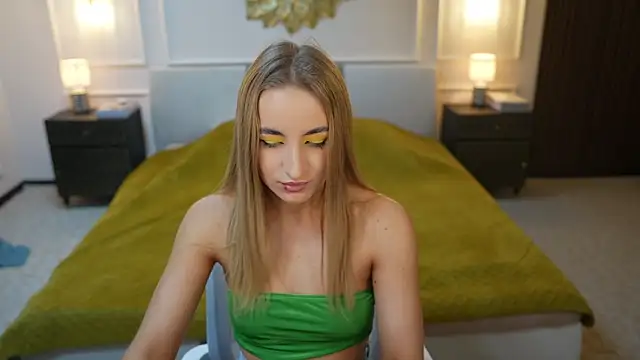 Tess LovelyWest online show from February 16, 2025, 7:16 pm