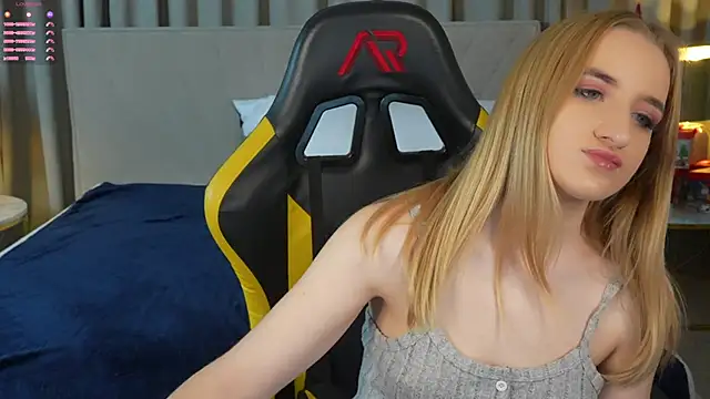 Tess LovelyWest online show from December 28, 2024, 12:04 am