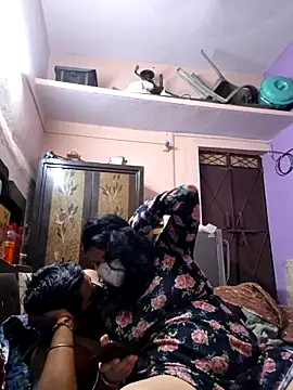 Snapshot of bobbyronak chatting on September 25, 2025, 6:25 pm bobbyronak online show from September 25, 2025, 6:25 pm